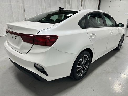 Used 2024 Kia Forte LXS image 7