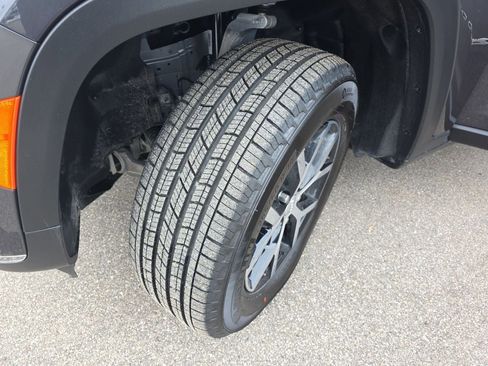 New 2025 Jeep Grand Cherokee L Limited w/ Trailer Tow Package image 35