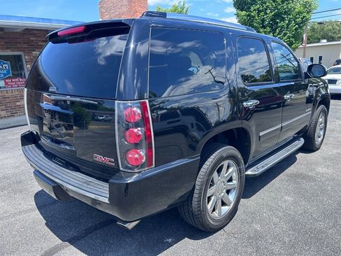 Used 2013 GMC Yukon Denali AWD/4WD image 3