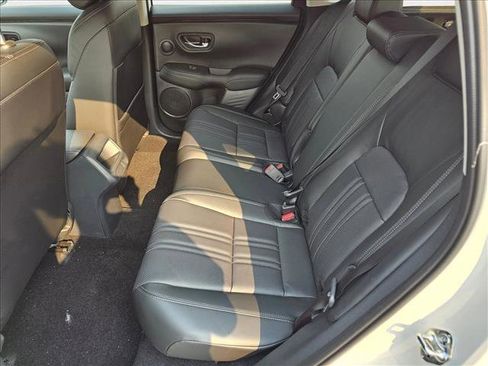 New 2026 Honda HR-V EX-L image 9