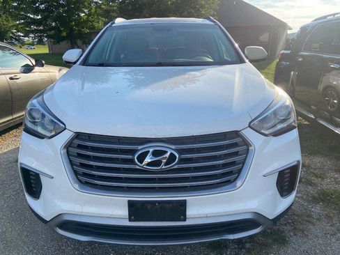 Used 2017 Hyundai Santa Fe SE AWD/4WD image 2