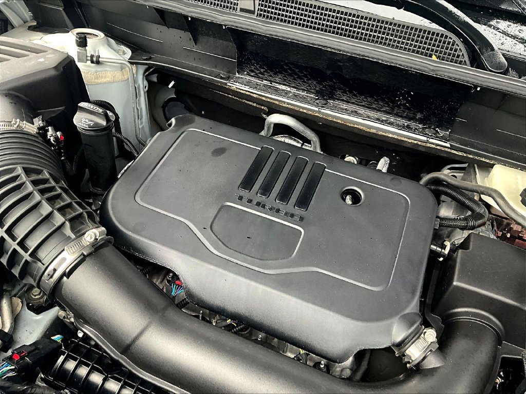 Used 2023 GMC Acadia SLE FWD image 37