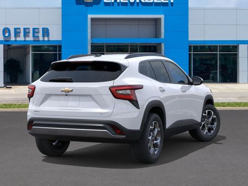 New 2026 Chevrolet Trax LT w/ Driver Confidence Package image 4