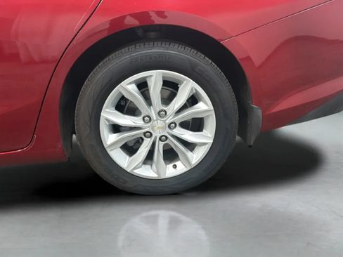 Used 2021 Chevrolet Malibu LT FWD image 29