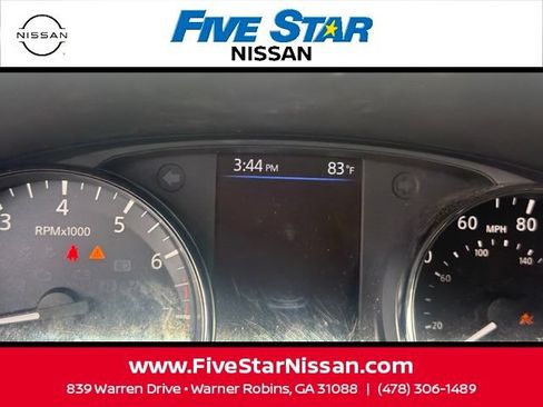 Used 2019 Nissan Rogue Sport SV w/ Technology Package FWD image 23