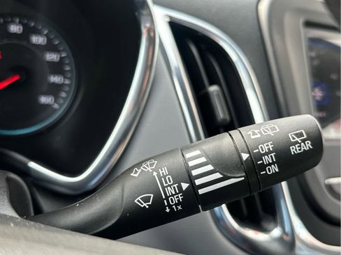 Certified 2023 Chevrolet Equinox LS w/ LS Convenience Package image 32