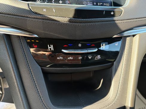 Used 2023 Cadillac XT5 Luxury image 20