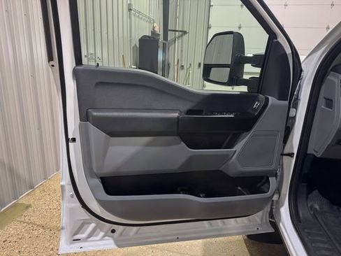 Used 2025 Ford F250 XL AWD/4WD image 10