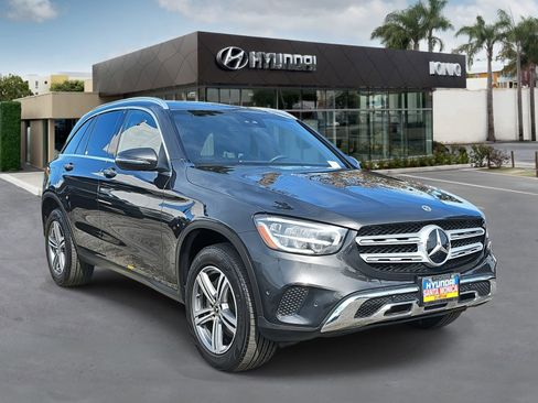 Used 2022 Mercedes-Benz GLC 300 image 1