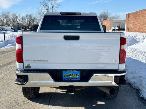 Used 2024 Chevrolet Silverado 2500 LT image 5
