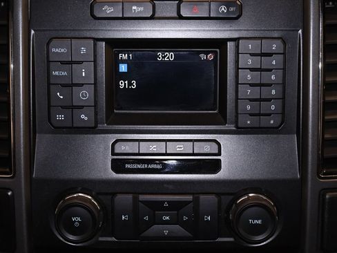 Used 2018 Ford F150 XLT w/ Equipment Group 301A Mid AWD/4WD image 27