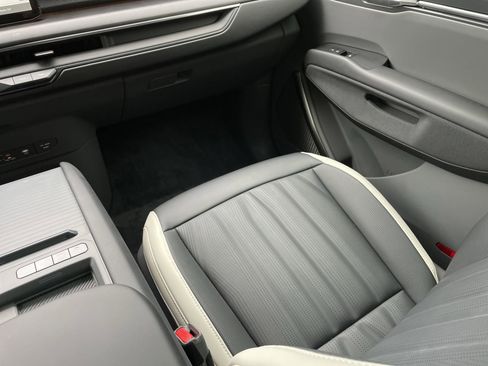 New 2026 Kia EV9 GT-Line image 15