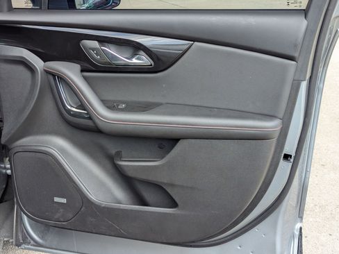 Used 2025 Chevrolet Blazer RS w/ Enhanced Convenience Package image 28