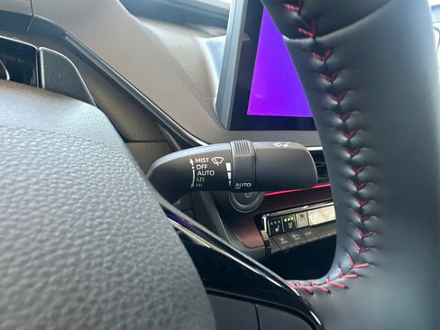 New 2026 Toyota Prius Plug-In Hybrid FWD image 29
