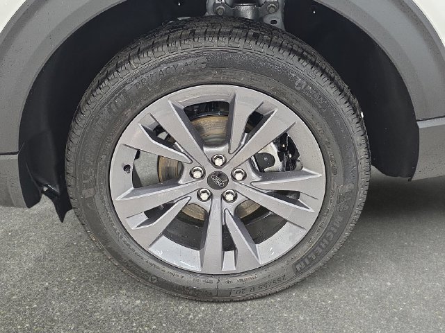 Used 2026 Ford Explorer Active w/ Active Comfort Package AWD/4WD image 30