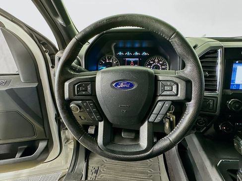 Used 2016 Ford F150 XLT w/ Equipment Group 302A Luxury AWD/4WD image 13