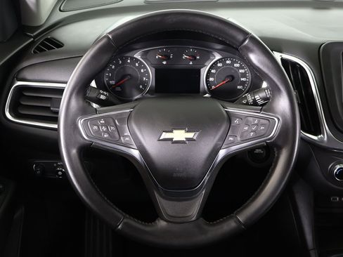 Used 2020 Chevrolet Equinox LT w/ Driver Convenience Package image 38
