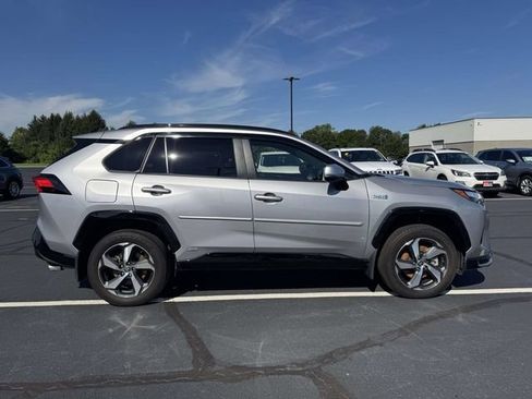 Used 2023 Toyota RAV4 SE w/ Weather & Moonroof Package AWD/4WD image 6