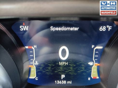 Used 2023 Jeep Wrangler Unlimited Sport AWD/4WD image 5