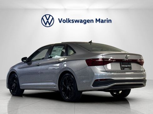 New 2026 Volkswagen Jetta SE image 3