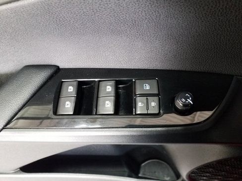 Used 2016 Toyota Prius Four Touring FWD image 10