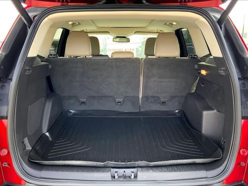 Used 2019 Ford Escape Titanium image 33