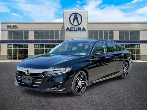 Used 2022 Honda Accord Touring image 1