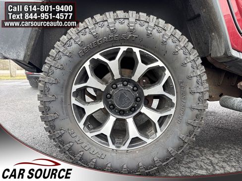 Used 2004 HUMMER H2 w/ Preferred Equipment Group AWD/4WD image 26
