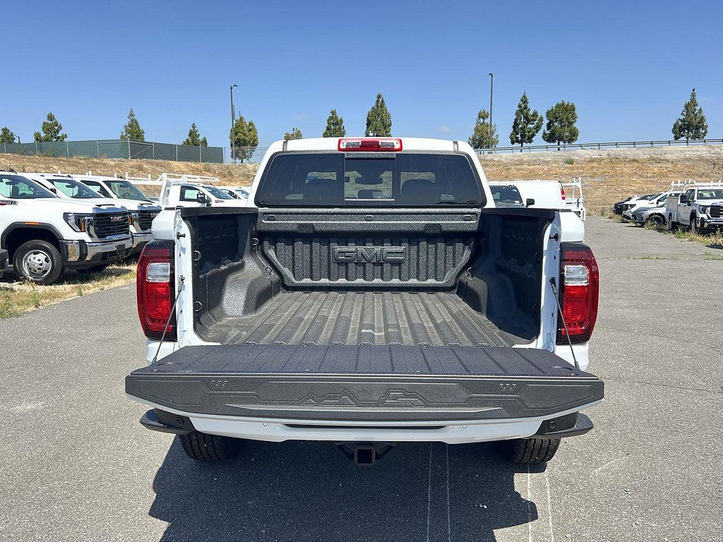 New 2026 GMC Canyon Elevation w/ Technology Package AWD/4WD image 26