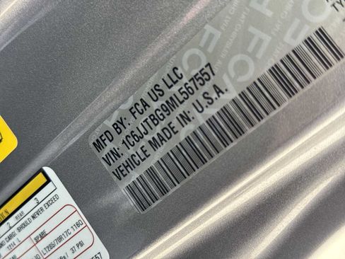 Used 2021 Jeep Gladiator Rubicon AWD/4WD image 19