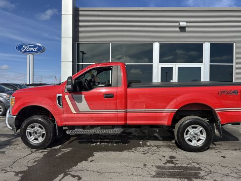 Used 2017 Ford F250 XL w/ Power Equipment Group image 9
