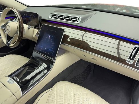 Used 2022 Mercedes-Benz S 500 4MATIC w/ Warmth & Comfort Package image 47