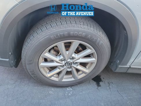Used 2023 MAZDA CX-5 AWD 2.5 S w/ Select Package image 4