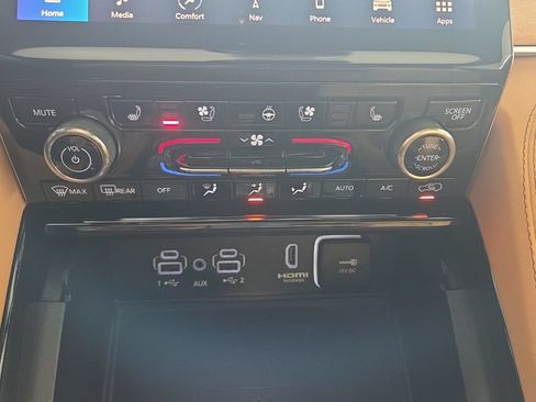 Used 2023 Jeep Grand Cherokee L Summit AWD/4WD image 36