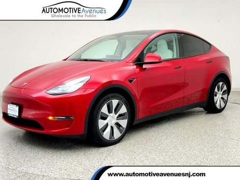 Used 2020 Tesla Model Y Long Range AWD/4WD image 1