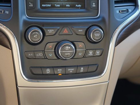 Used 2016 Jeep Grand Cherokee Laredo w/ Quick Order Package 23E AWD/4WD image 25