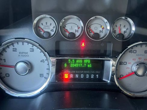 Used 2010 Ford F350 Lariat image 24