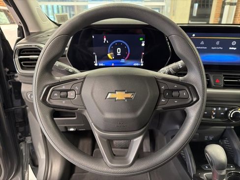 Used 2024 Chevrolet TrailBlazer LS image 14