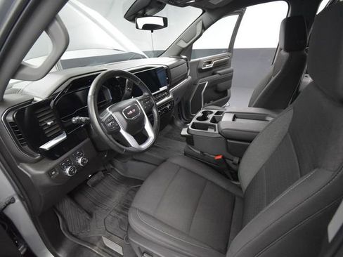 Used 2024 GMC Sierra 1500 SLE image 24