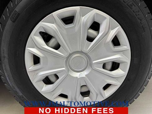 Used 2016 Ford Transit 250 130 Low Roof w/ Exterior Upgrade Package image 9