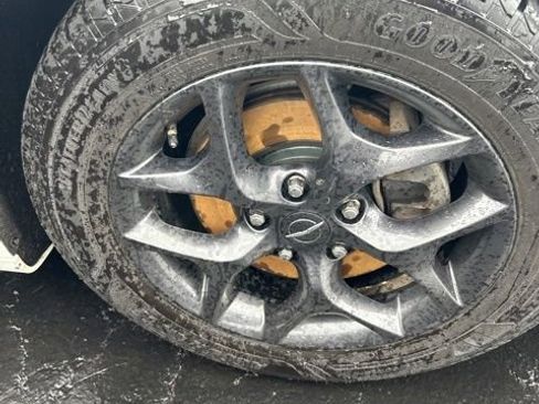 Used 2018 Chrysler Pacifica Limited image 7