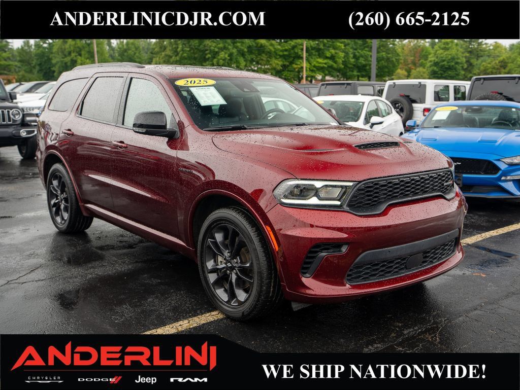 Used 2025 Dodge Durango R/T AWD/4WD image 1