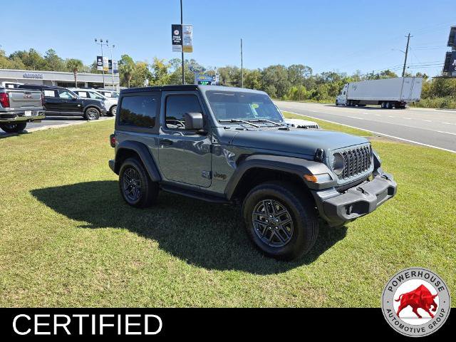 Used 2025 Jeep Wrangler Sport AWD/4WD image 9