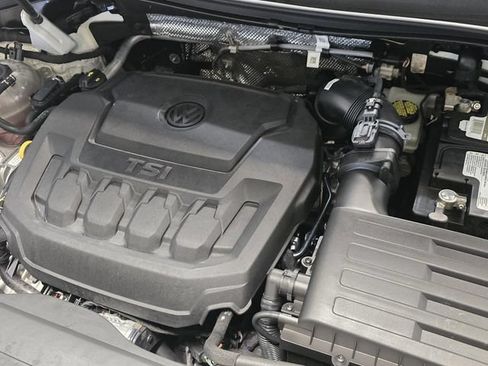 Certified 2022 Volkswagen Tiguan SE FWD image 7