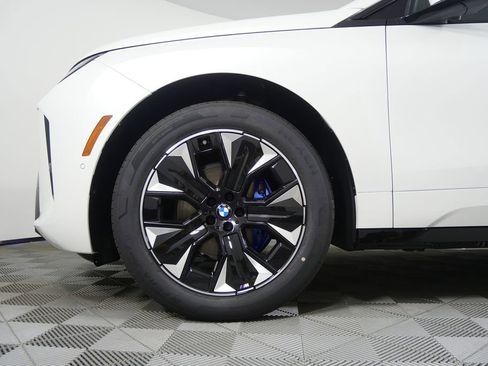 Used 2026 BMW iX xDrive60 w/ M Sport Package image 7