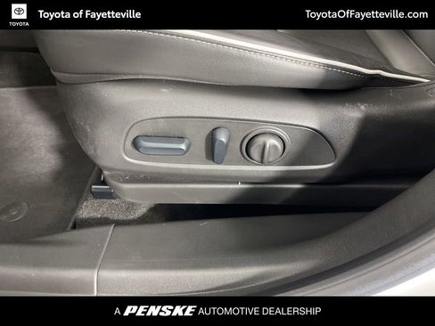 Used 2024 Buick Encore GX Avenir w/ Avenir Technology Package image 25