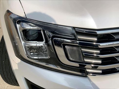 Used 2018 Ford Expedition XLT w/ Equipment Group 202A image 25