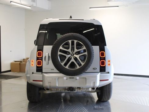 Used 2022 Land Rover Defender 110 XS Edition image 7