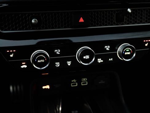 Certified 2024 Honda Civic Sport Touring image 33