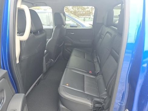 Used 2024 Nissan Frontier SL w/ Technology Package RWD image 14